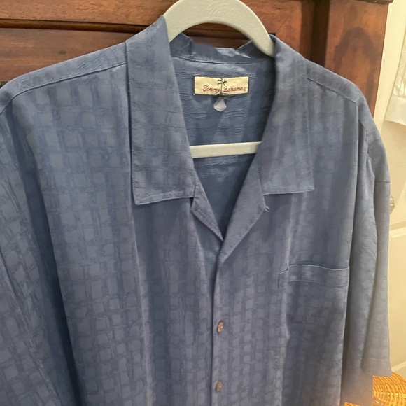 TOMMY BAHAMA LIGHT BLUE XXL SILK SHIRT; Generous sizing; Fabulous Fabric; $35 - Picture 7 of 16